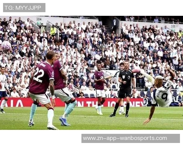 曼联发布对阵桑德兰海报多古独自亮相迎战升班马