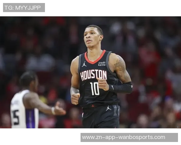 小贾巴里续约后自购手表庆祝期待在火箭度过余生涯