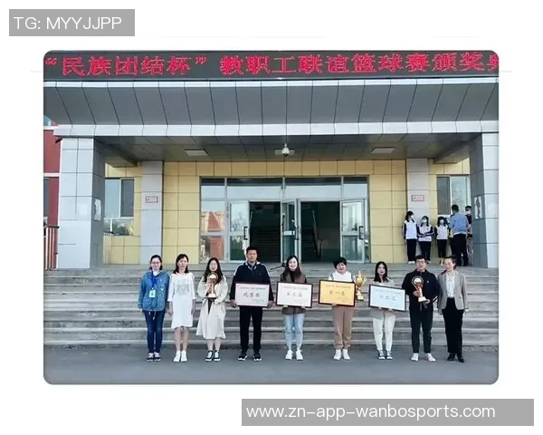 哈特在阿布扎比分享篮球魅力感受团结与激情的力量 哈特在阿布扎比分享篮球魅力感受团结与激情的力量