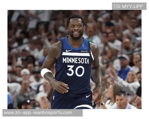 兰德尔上半场表现稳定11投6中贡献14分4篮板1助攻1抢断 兰德尔上半场表现稳定11投6中贡献14分4篮板1助攻1抢断