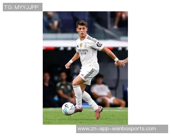 米利唐与姆巴佩亲密合影分享兄弟情深瞬间引发球迷热议