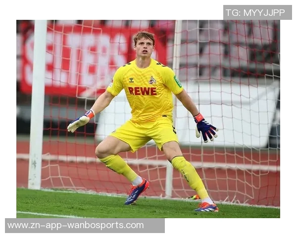 乌尔比希禁区外手球争议德足协解释手臂自然状态未出牌原因