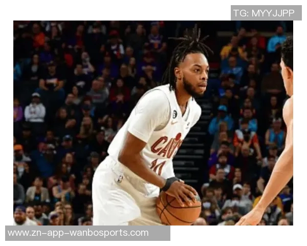 加兰复出展现强大火力半场8中4砍下18分并贡献3助攻罚球全中