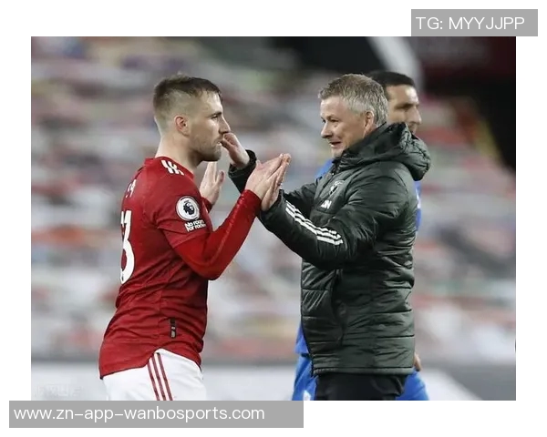 坎德拉谈罗马输给那不勒斯需补强中锋以应对强敌挑战 坎德拉谈罗马输给那不勒斯需补强中锋以应对强敌挑战