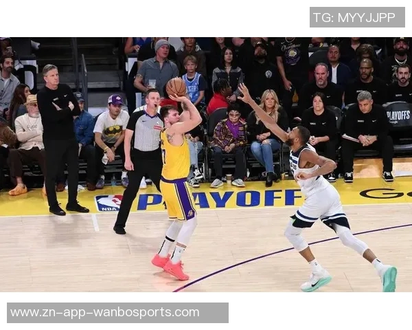 ESPN预测新赛季东西部冠军魔术勇士湖人惨遭无缘附加赛命运 ESPN预测新赛季东西部冠军魔术勇士湖人惨遭无缘附加赛命运